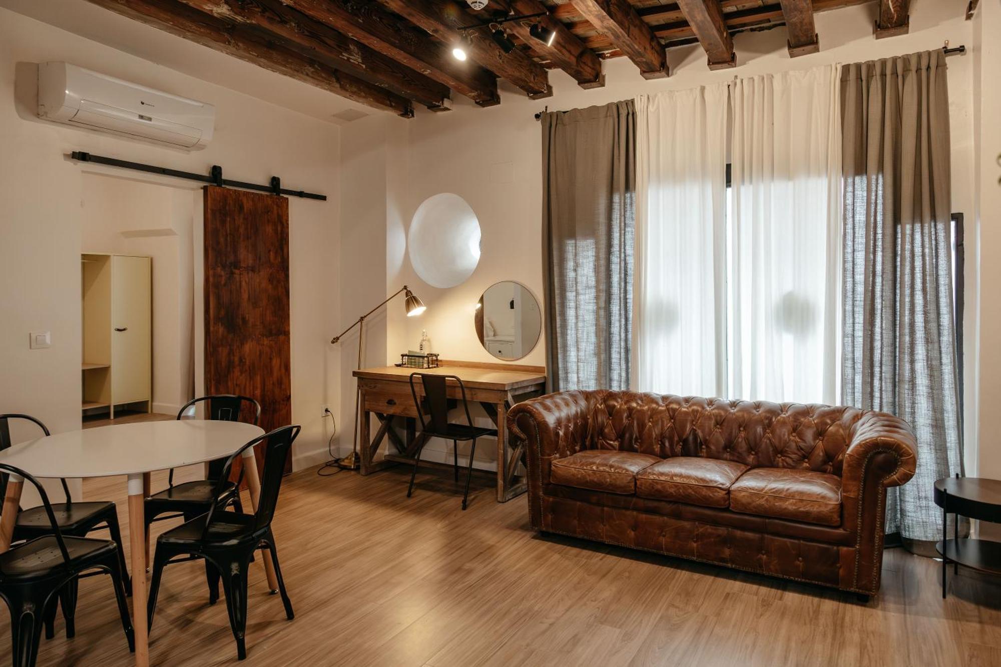 Отель Astuto Boutique Jerez - Adults Only Херес-де-ла-Фронтера Экстерьер фото