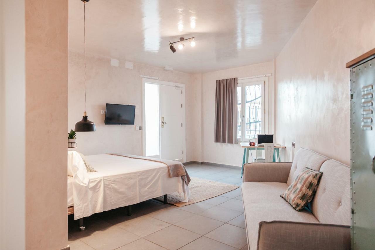Отель Astuto Boutique Jerez - Adults Only Херес-де-ла-Фронтера Экстерьер фото